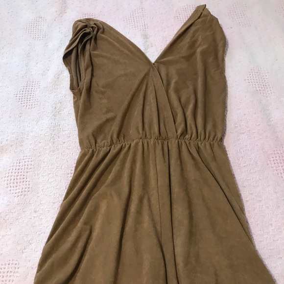 Romper - Picture 2 of 2